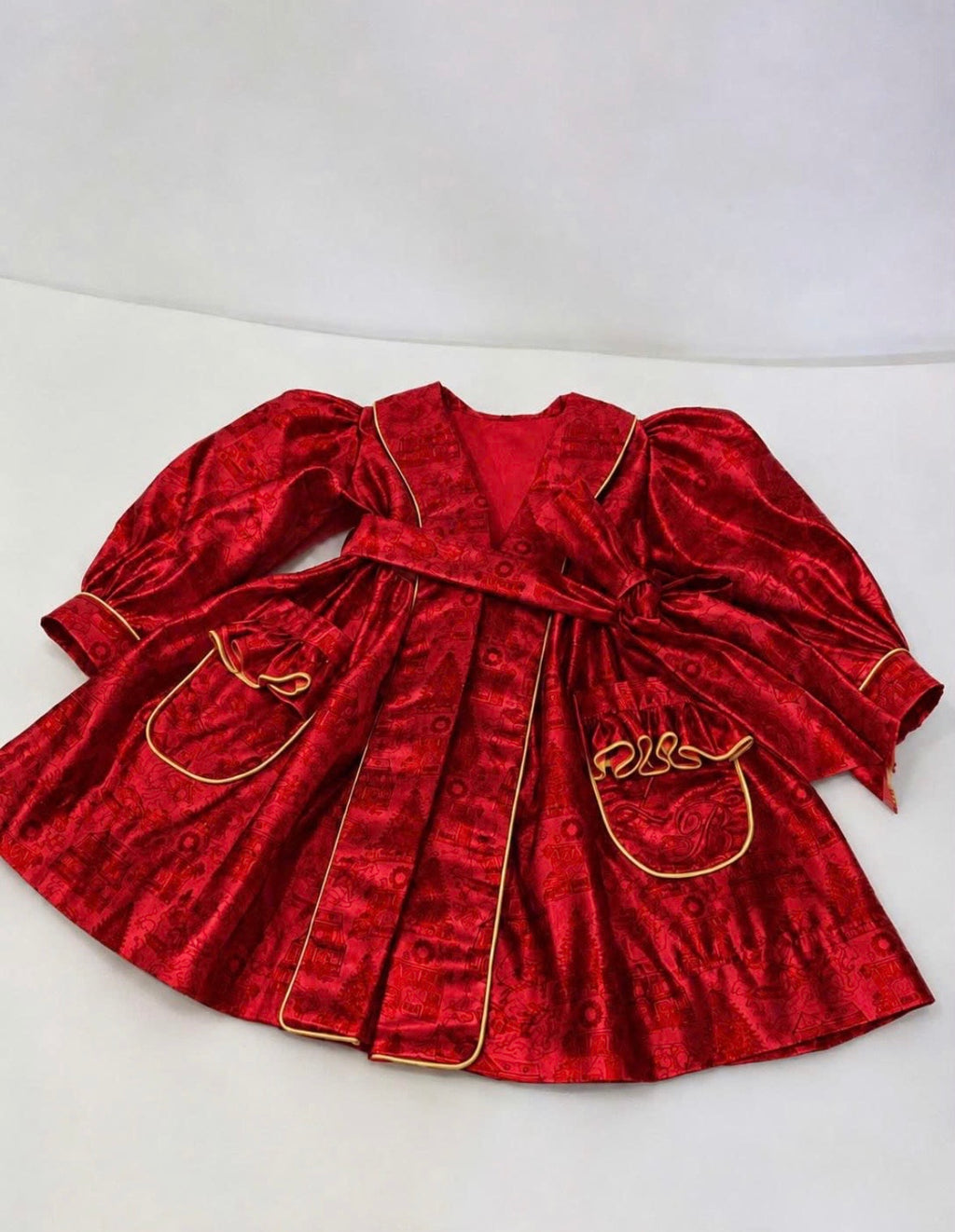 Pre order due in October 30th                              Red & Gold pyjamas set