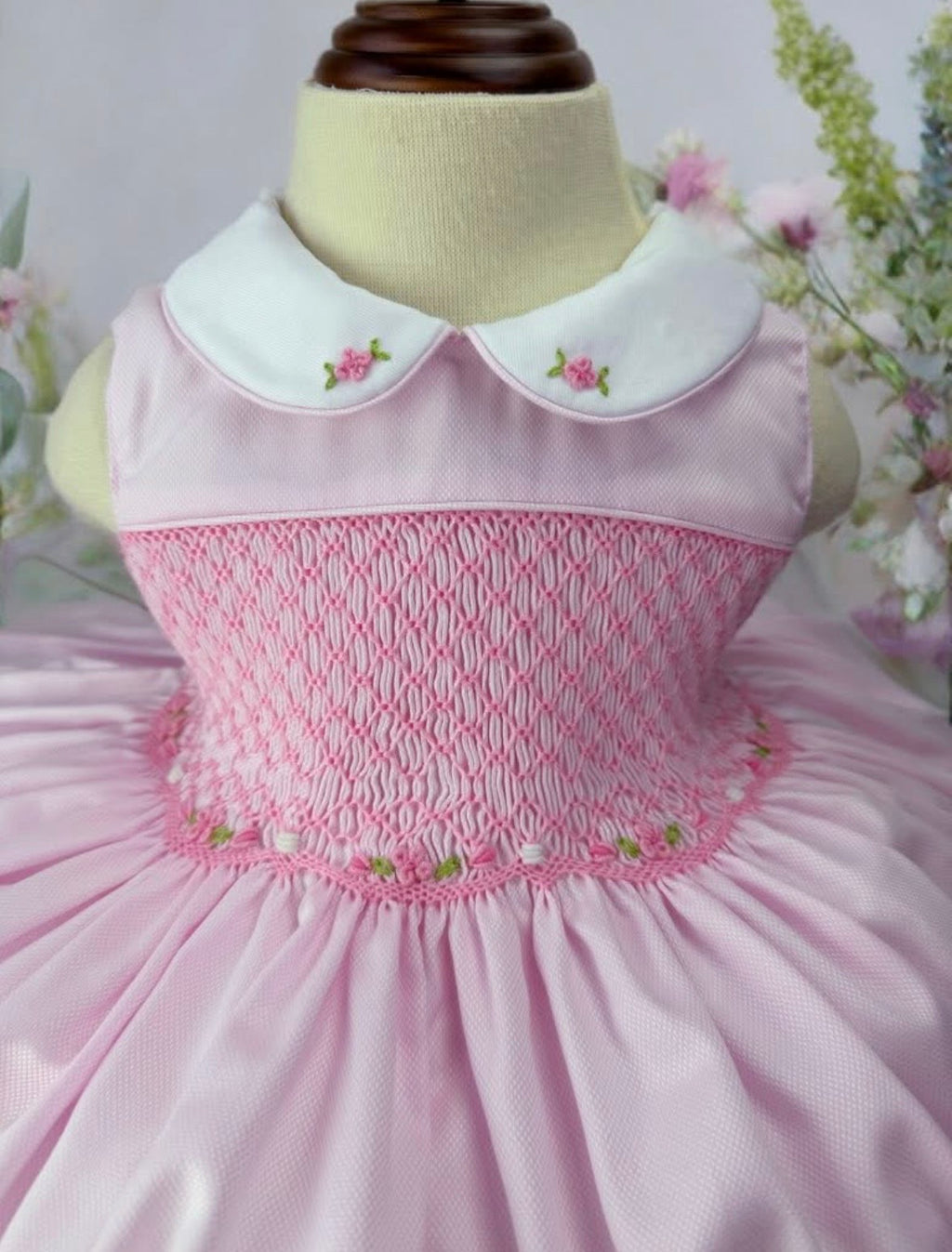 Pink sleeveless smock dress