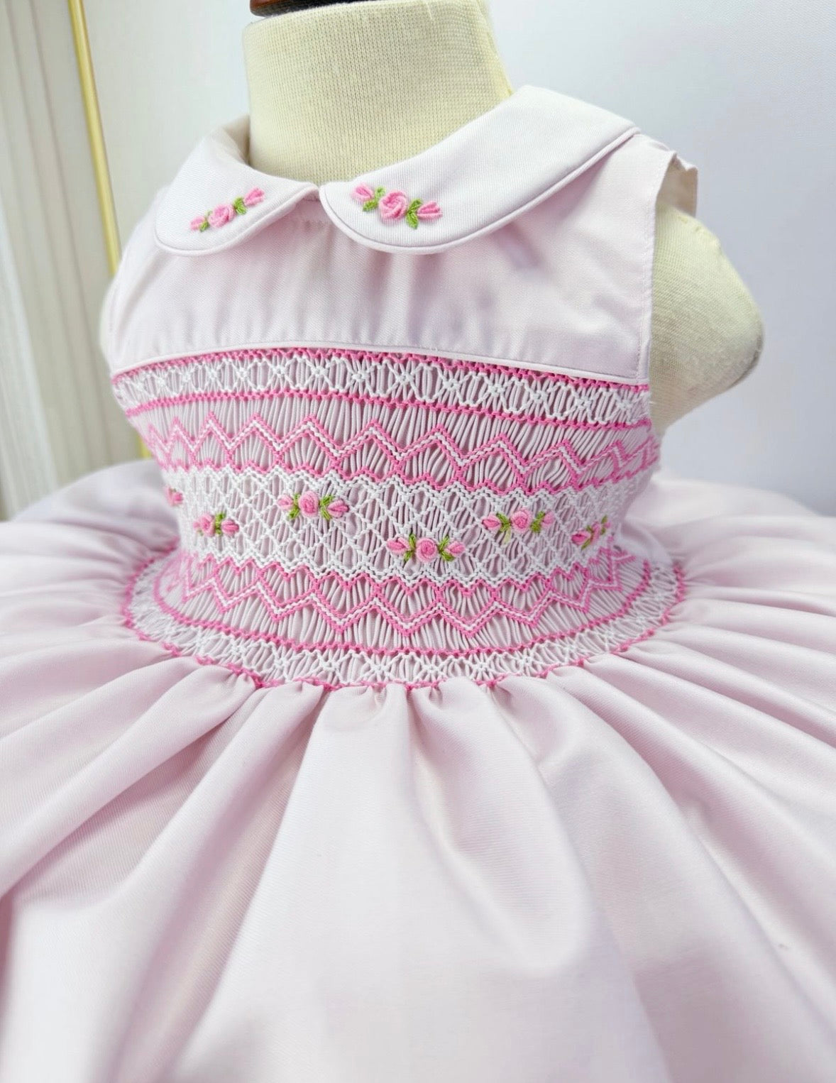 pink sleeveless smock dress