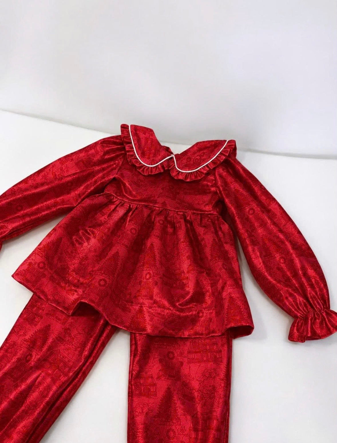 Pre order due in 30th October.                             Red & white Christmas pyjamas set