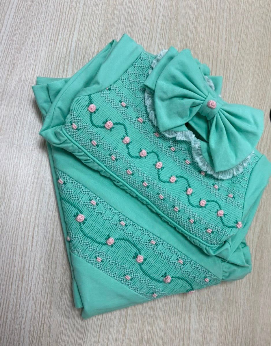 Smock baby grow set